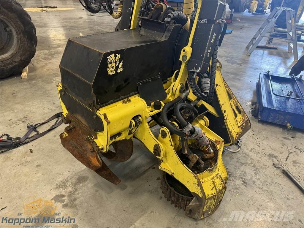 John Deere 415 Glave za kombajne