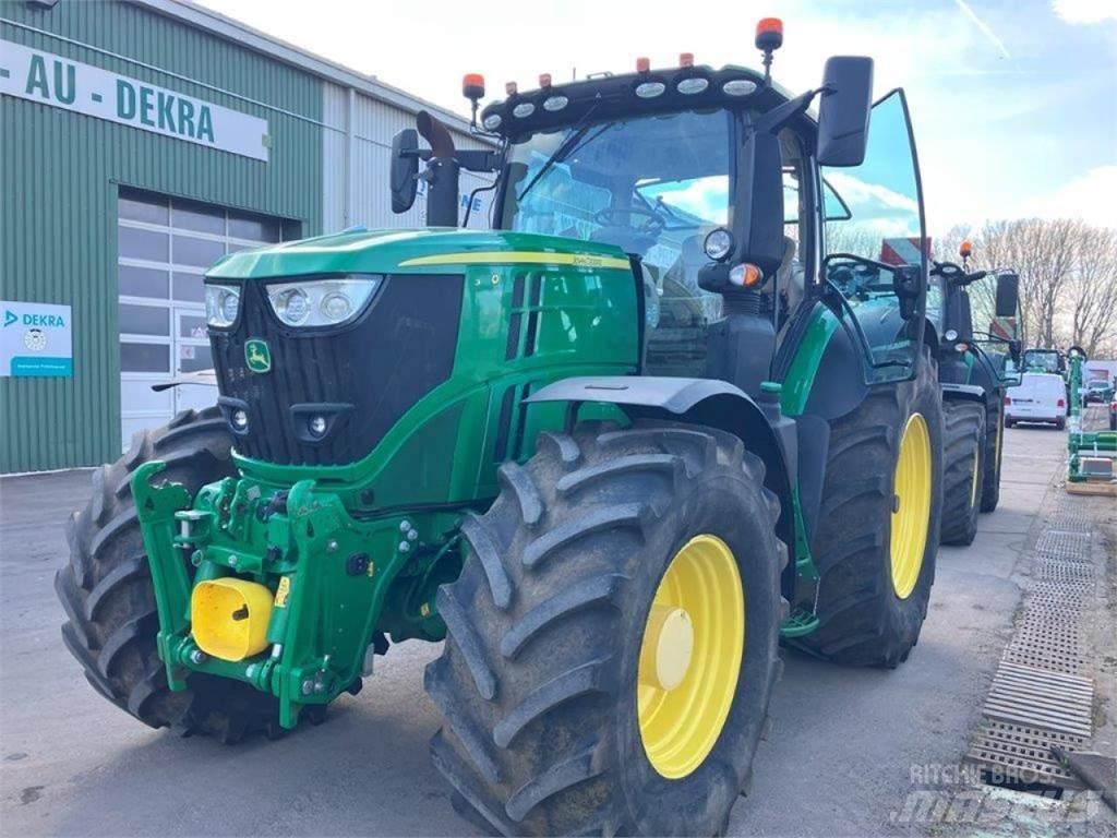 John Deere 6250R Traktori