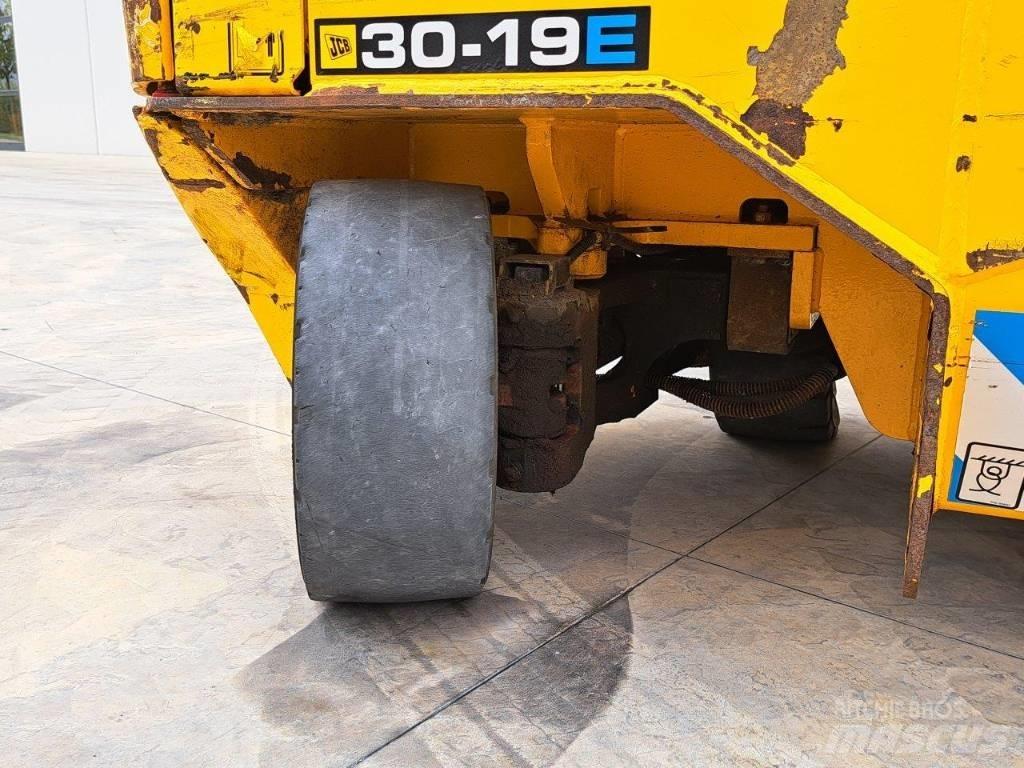 JCB TLT 30-19E Viljuškari sa pomičnim stupom