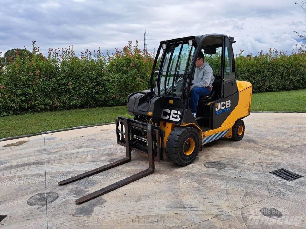 JCB TLT 30-19E Viljuškari sa pomičnim stupom