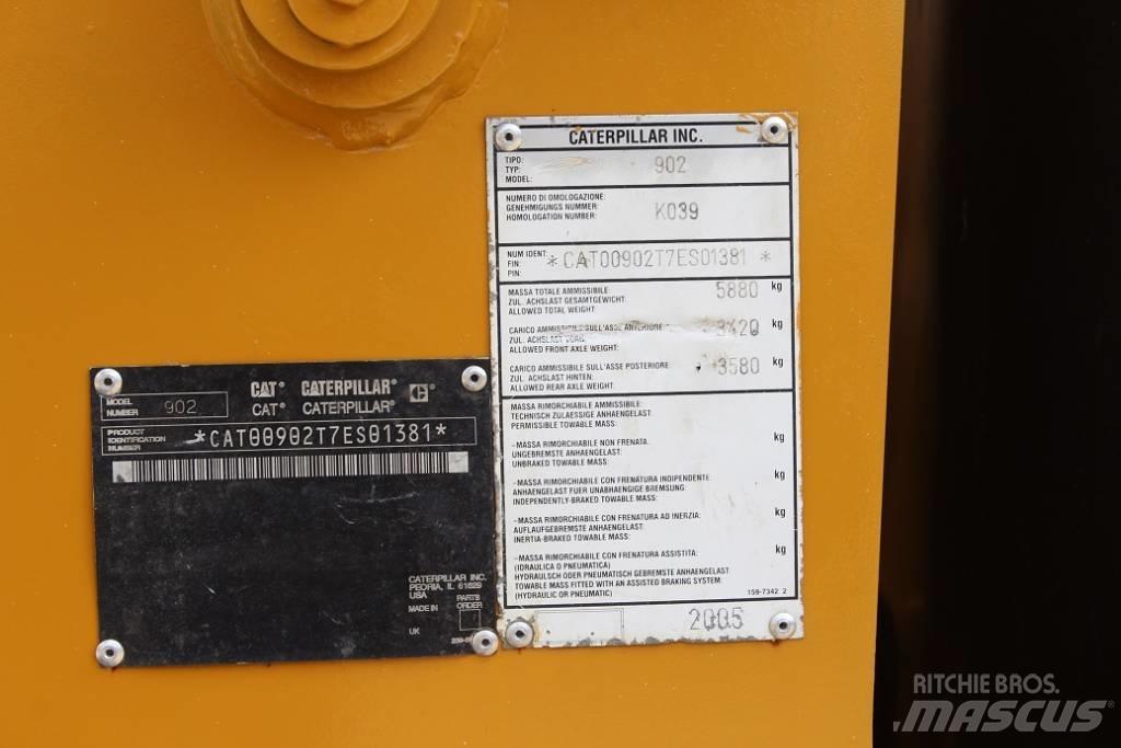 CAT 902 Utovarivači na točkove