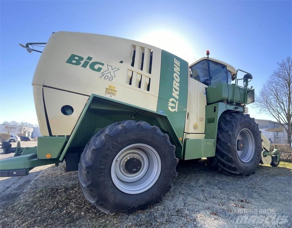Krone BIG x 700 Mašine za stočnu hranu sa sopstvenim pogonom
