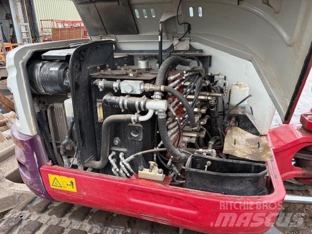 Takeuchi TB 260 Mini bageri < 7t