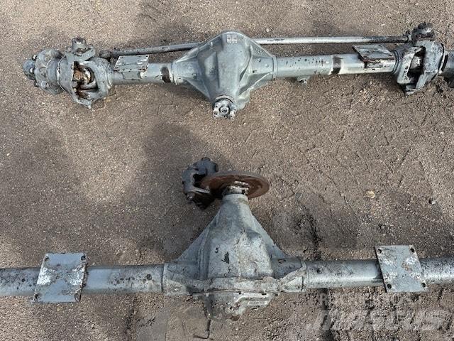 SkyJack sj8831 axles Makazaste platforme