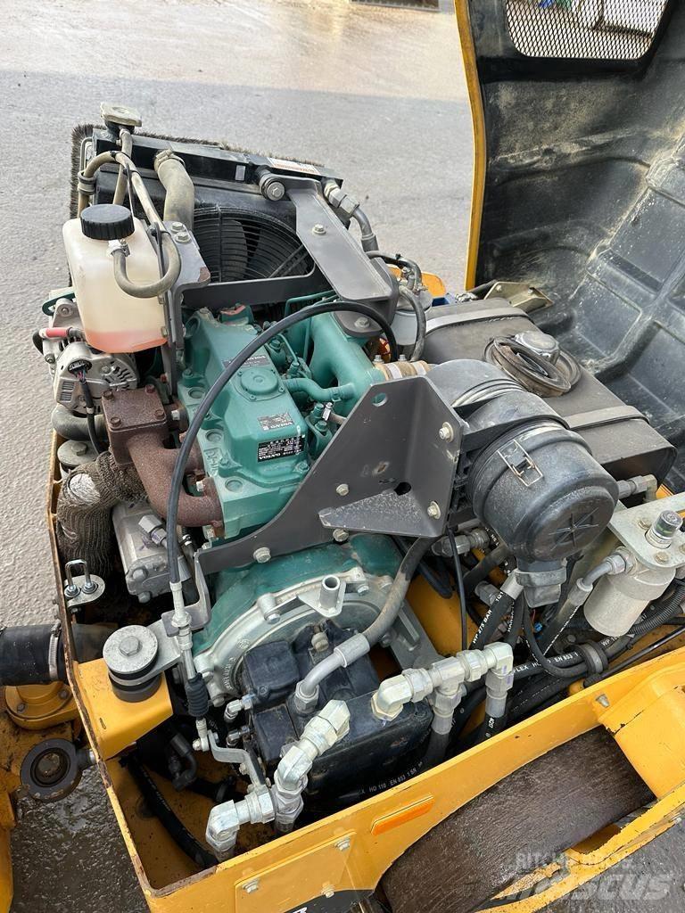 Volvo DD 25 B Valjci sa duplim bubnjem