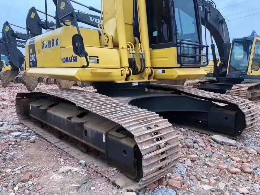 Komatsu PC 240 Bageri guseničari