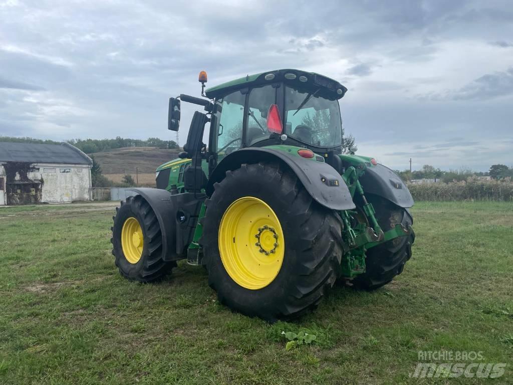 John Deere 6250 R Traktori