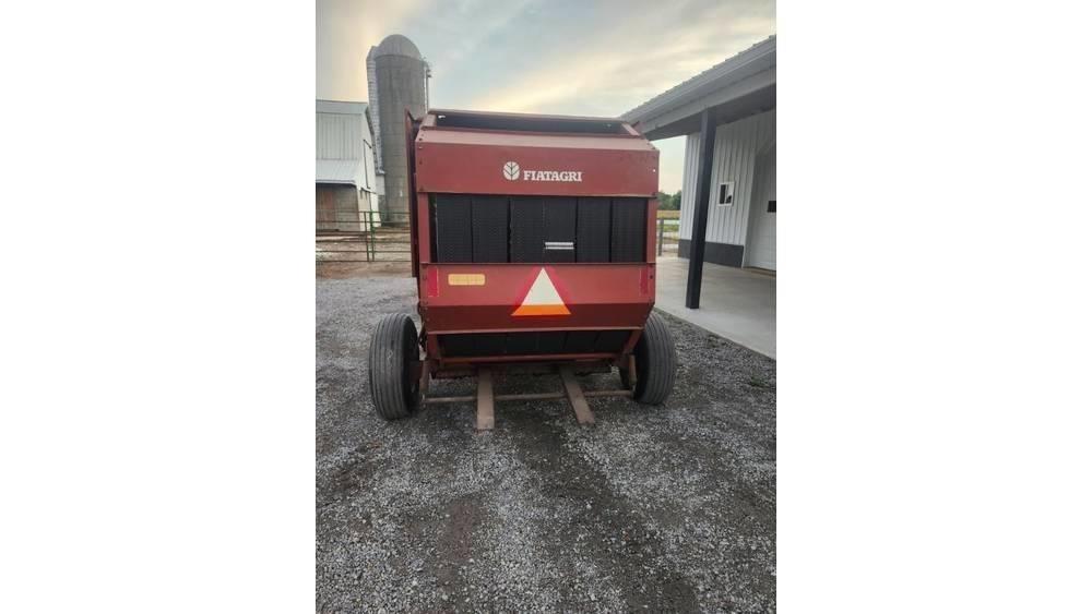 Hesston 540 Prese/balirke za rolo bale