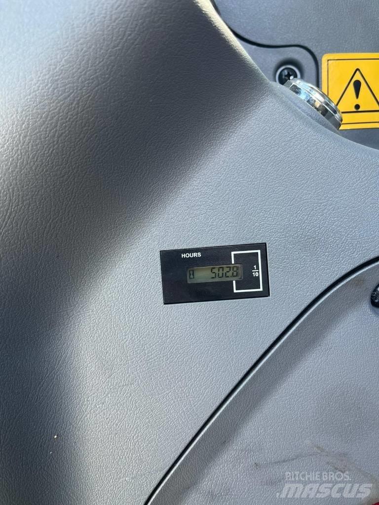 Hyundai HW 65 A Bageri točkaši