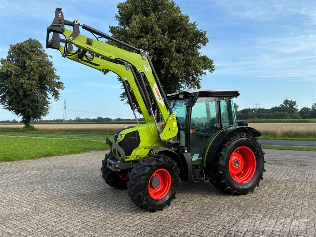 CLAAS Elios 220 Traktori