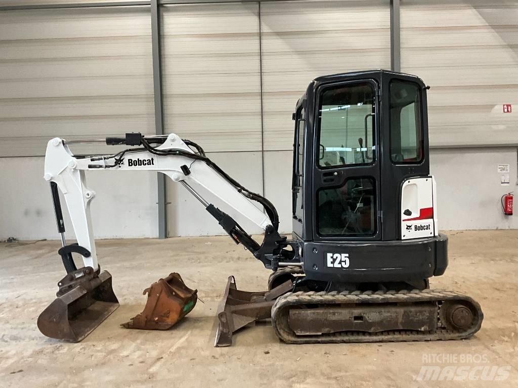 Bobcat E 25 Mini bageri < 7t