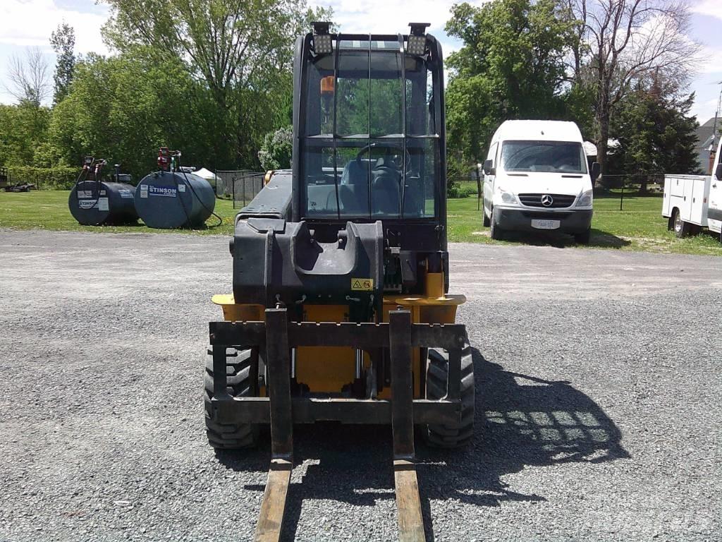 JCB 35 D Vanterenski viljuškar