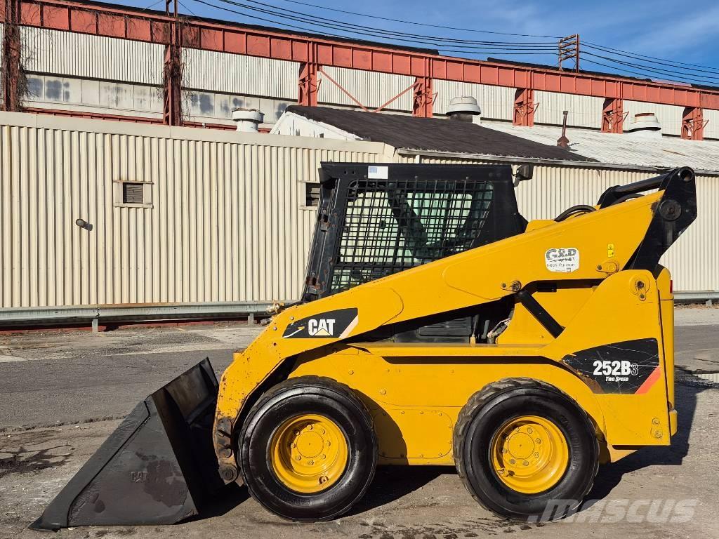 CAT 252 B 3 Skid steer mini utovarivači