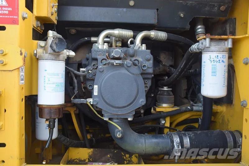 Komatsu PC160 LC8 Bageri guseničari