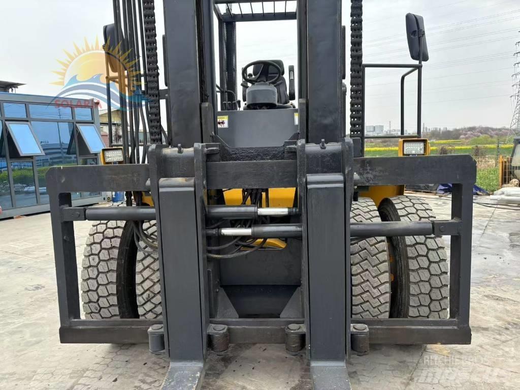 Komatsu FD 200 Dizelski viljuškari