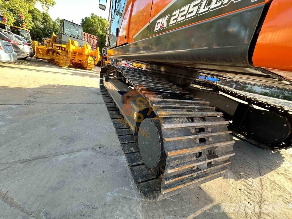 Doosan DX 225 LCA Bageri guseničari