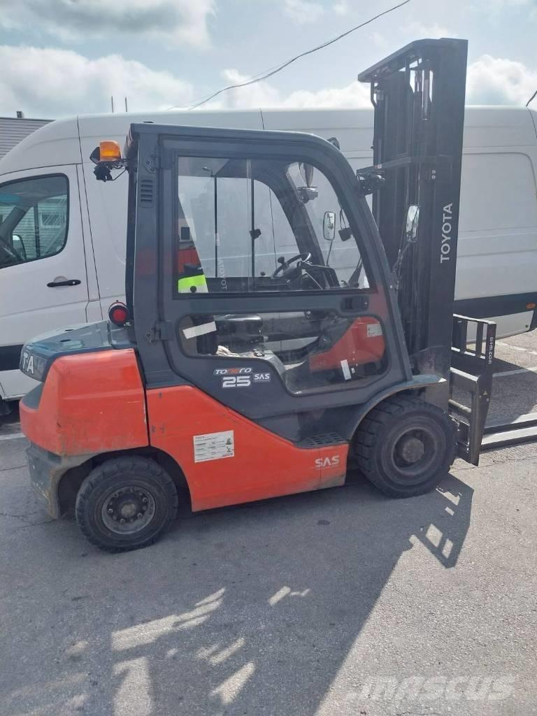 Toyota 02-8FDF25 Dizelski viljuškari