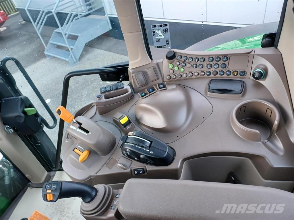 John Deere 6120M Traktori