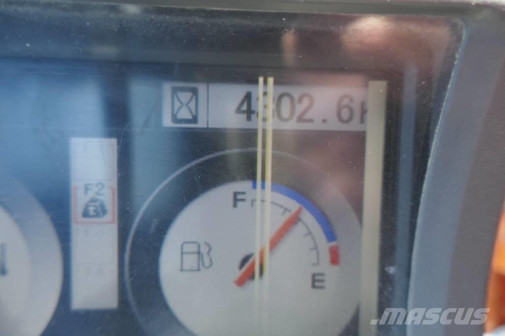 Hitachi ZX75US-3 Bageri guseničari