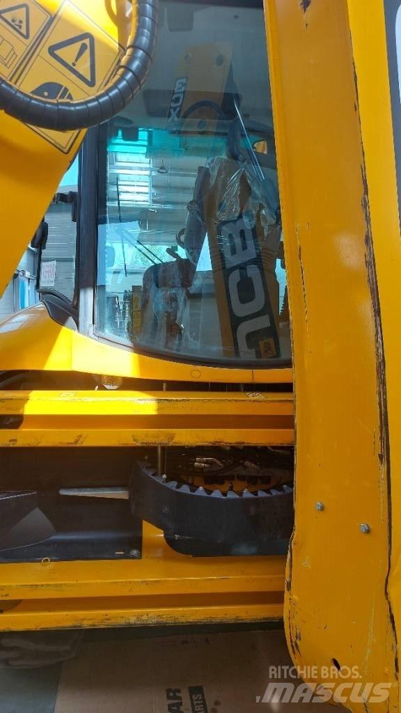 JCB 3 CX Plus Rovokopači