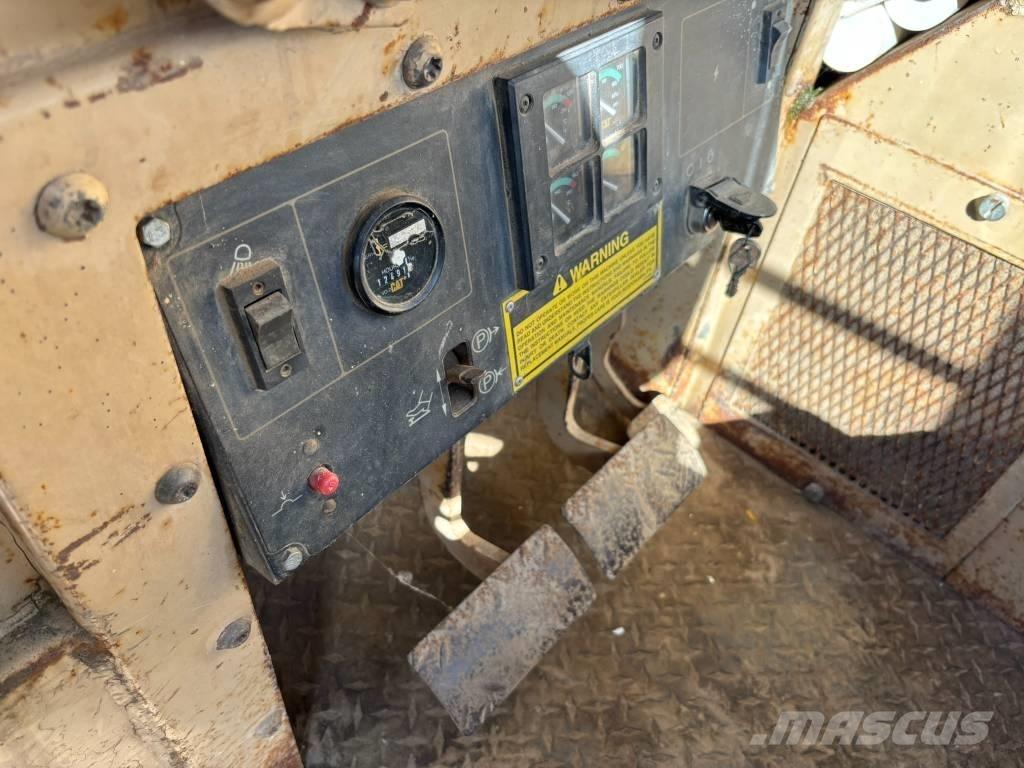 CAT D 5 C Buldožeri guseničari