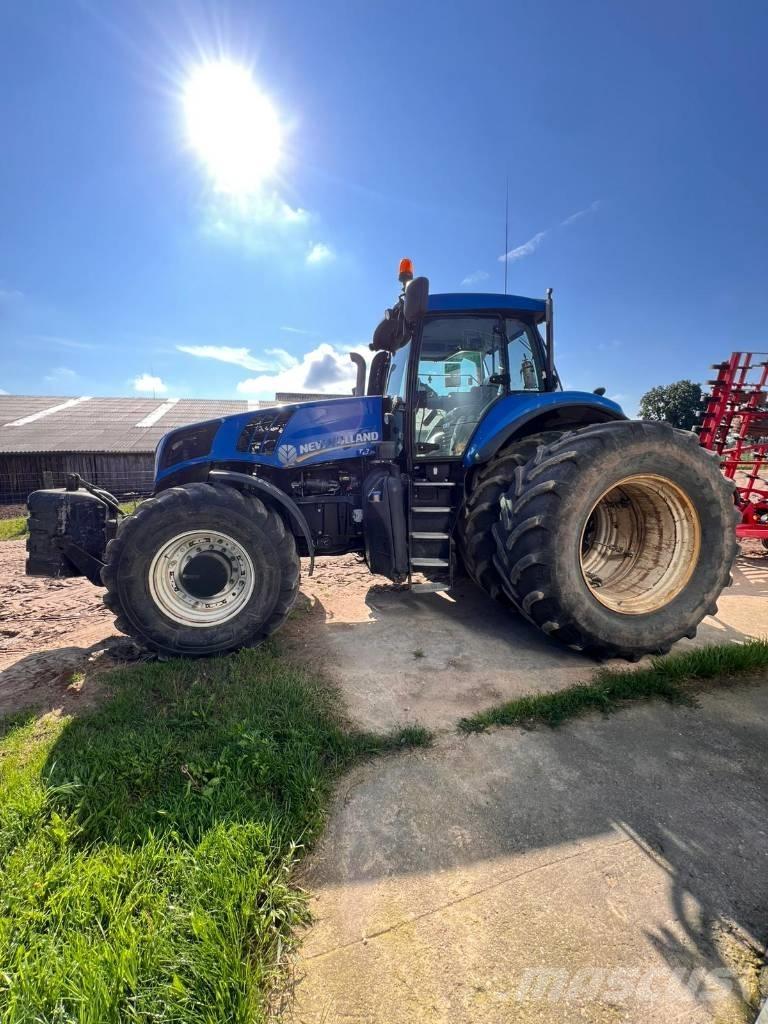 New Holland T8.360 Traktori