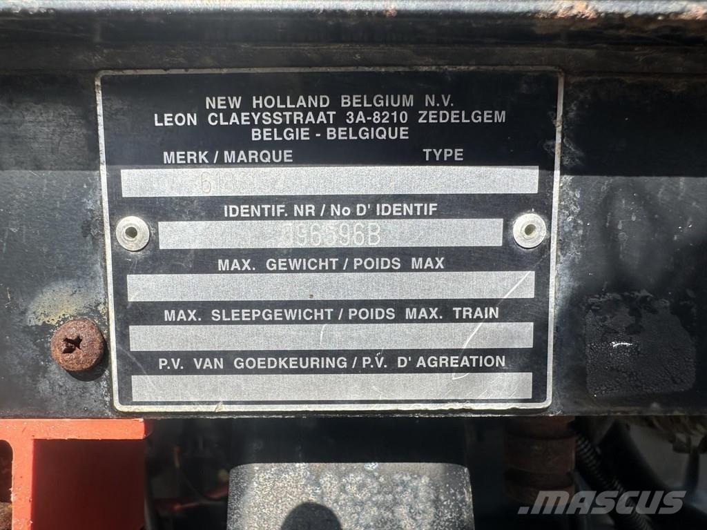 New Holland TS 90 Traktori