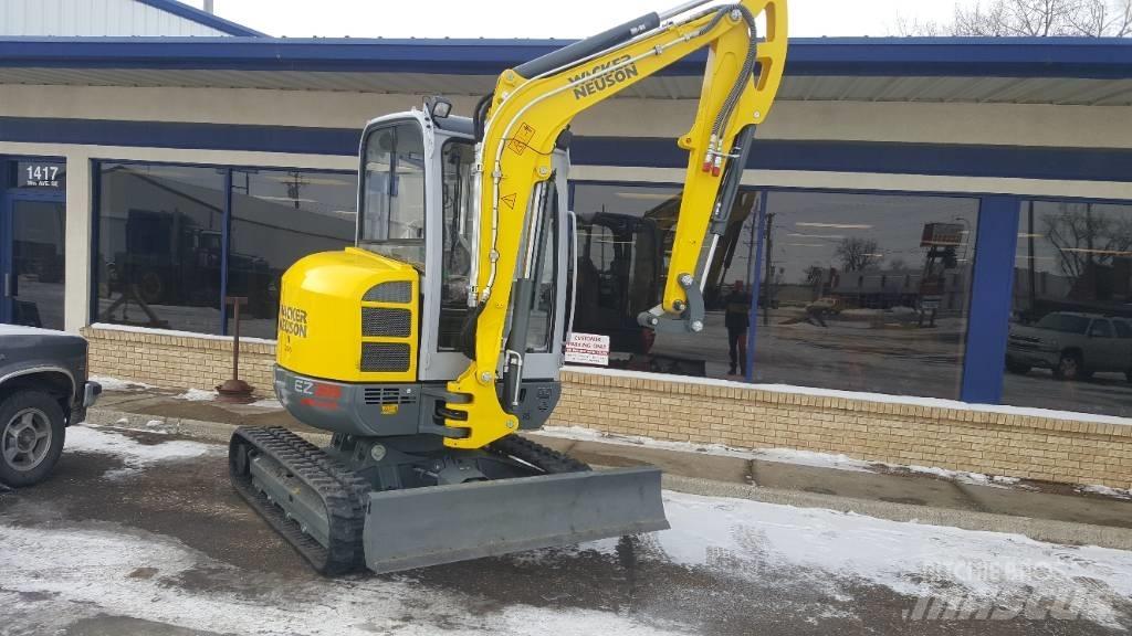 Wacker Neuson EZ38 Bageri guseničari