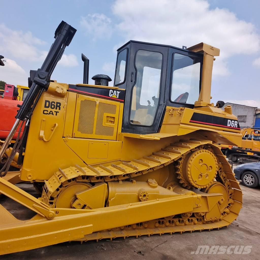 CAT D 6 R Buldožeri guseničari