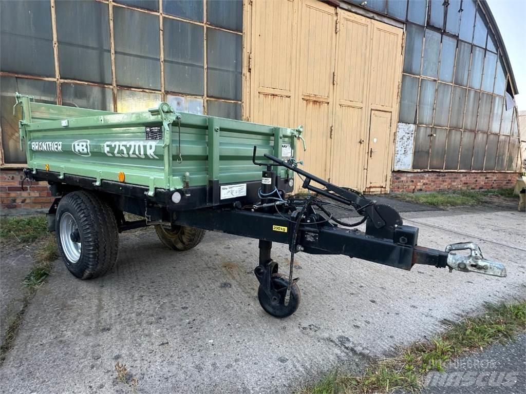 Brantner E 2520 Prikolice za bale