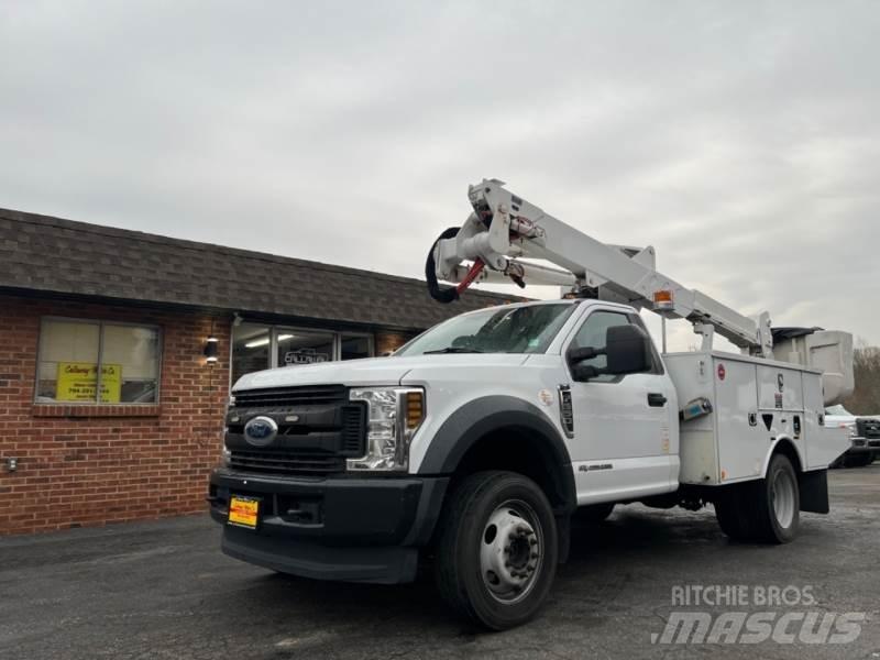 Ford F550 Auto korpe