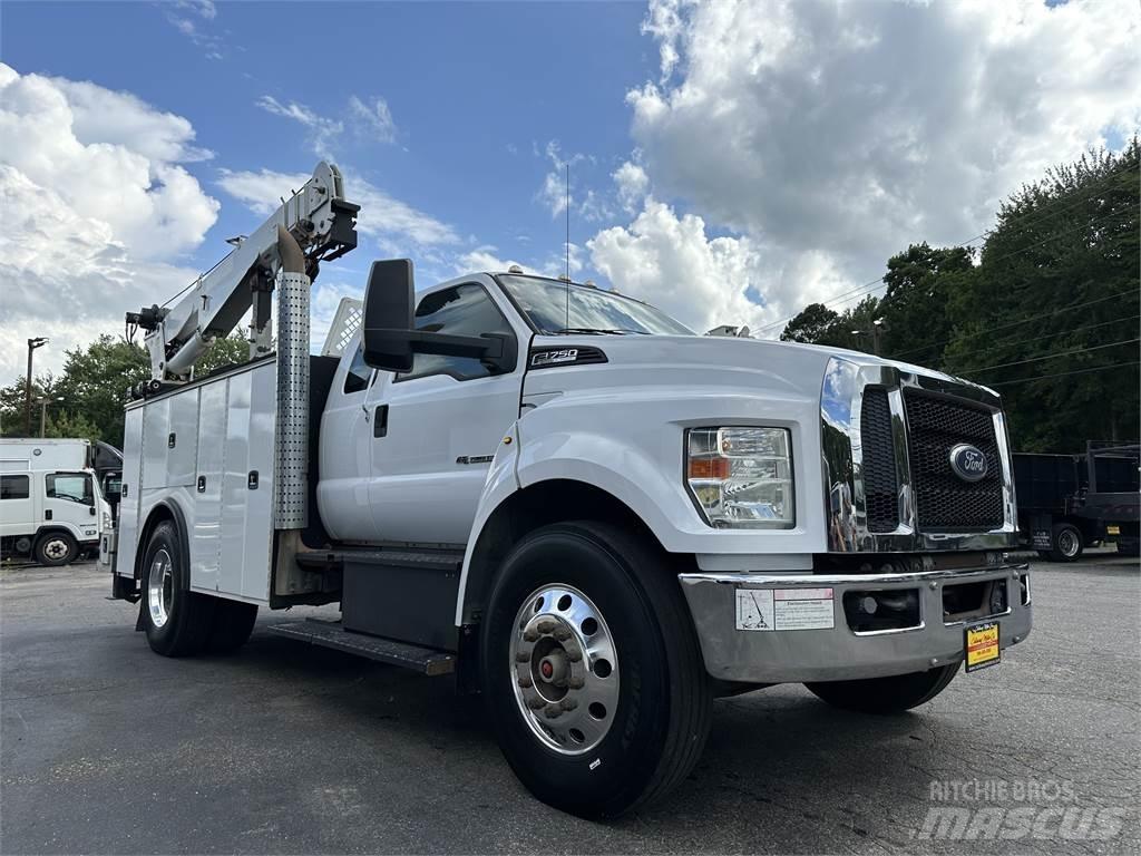 Ford F750 Komunalna vozila za opštu namenu