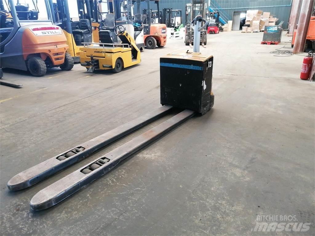 CAT NPP20N2 Ručni električni viljuškar