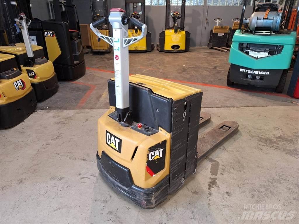 CAT NPP20N2E Ručni električni viljuškar