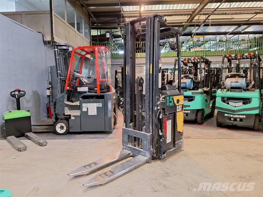 CAT NSR20N Samopogonski ručni viljuškari