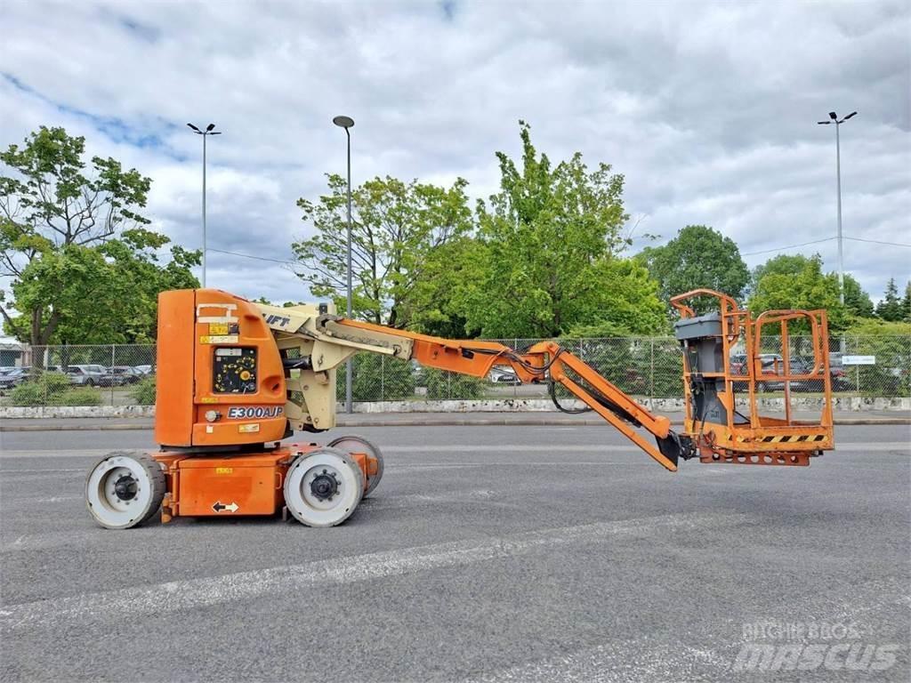 JLG E300AJP Ostali kranovi i platforme