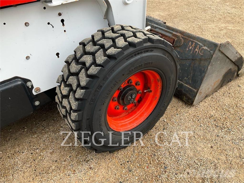 Bobcat S250 Skid steer mini utovarivači