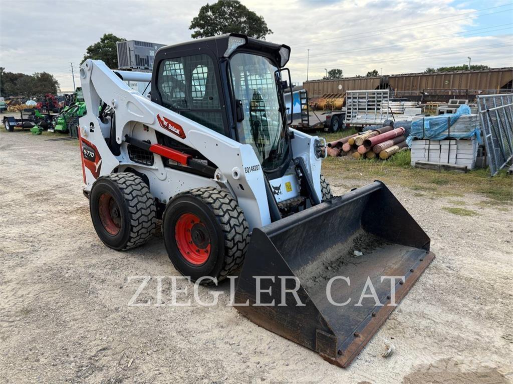 Bobcat S770 Skid steer mini utovarivači