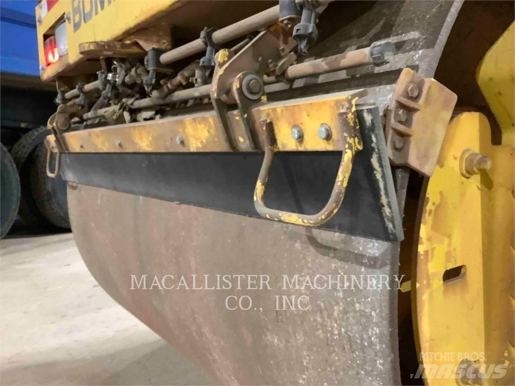 Bomag BW141 AD-2 Valjci sa duplim bubnjem
