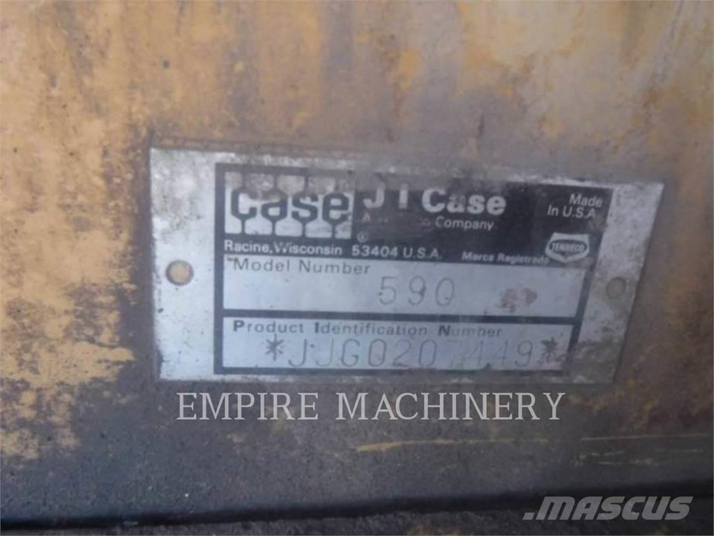CASE 590 Rovokopači