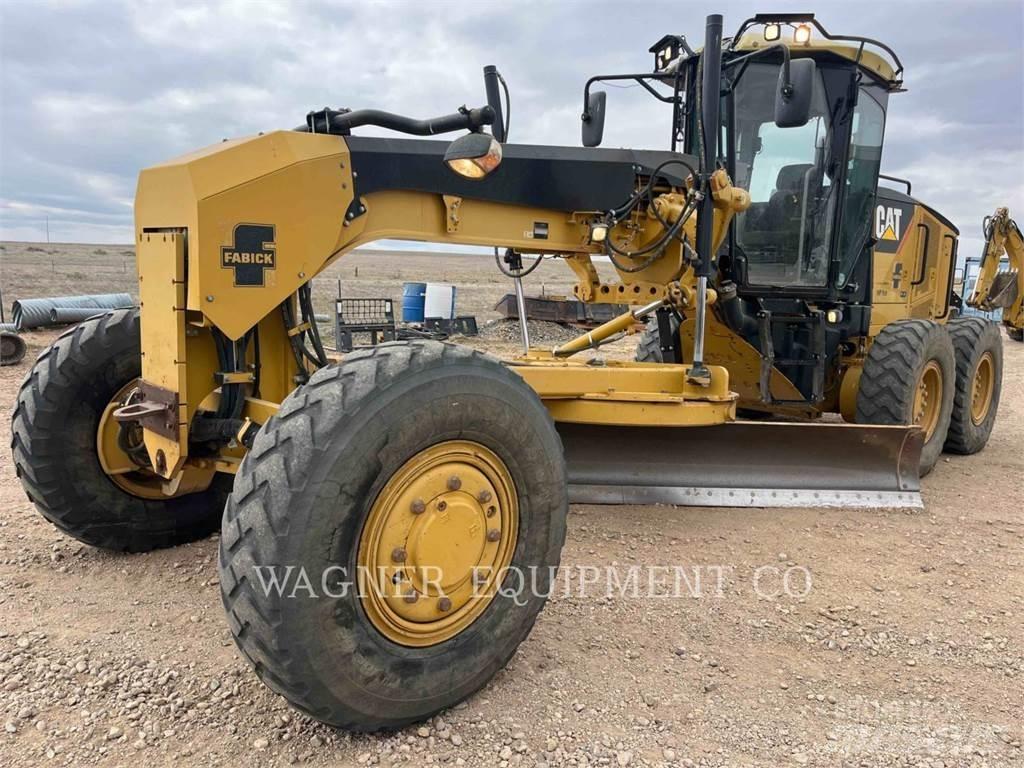 CAT 120M AWD Grejderi