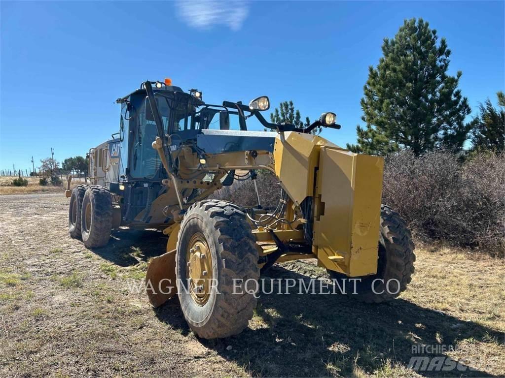 CAT 120M2 AWD Grejderi