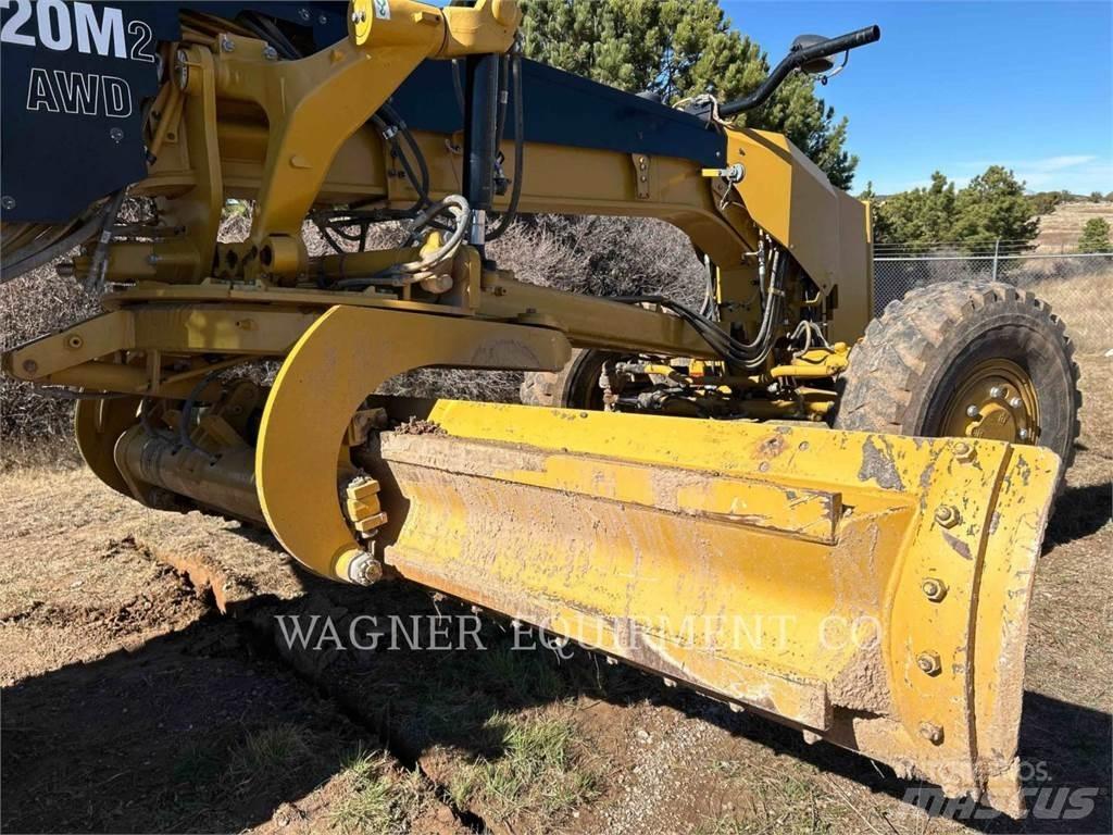 CAT 120M2 AWD Grejderi