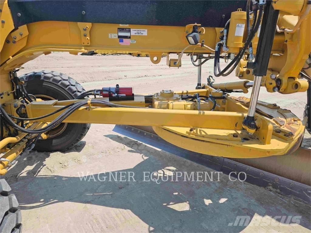CAT 120M2 AWD Grejderi