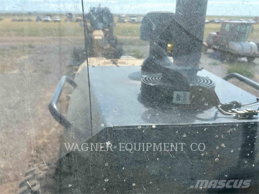 CAT 120M2 AWD Grejderi