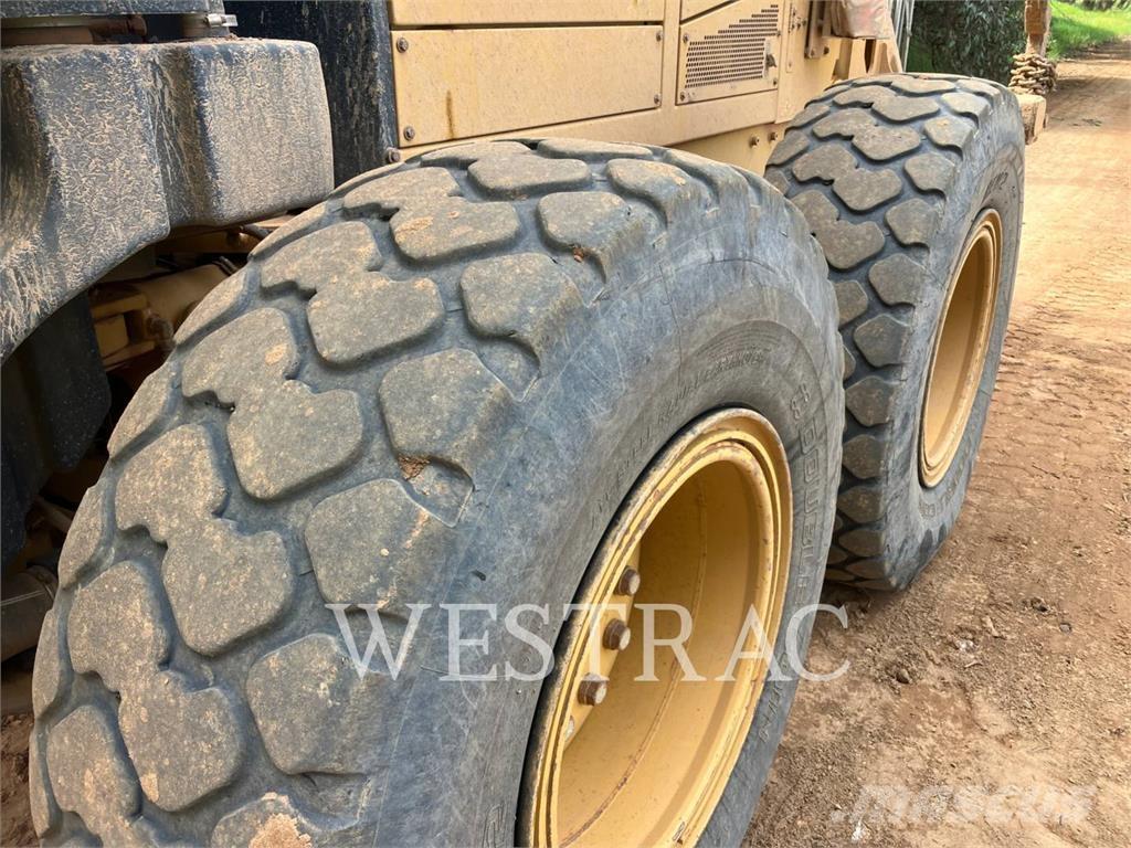 CAT 12M Grejderi
