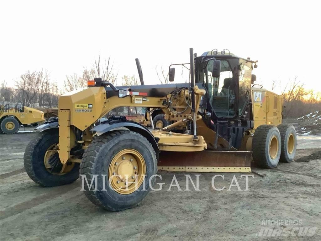CAT 12M2 AWD Grejderi