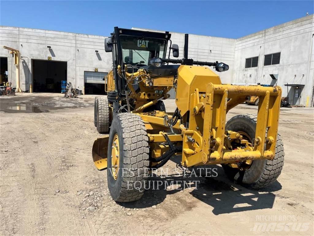 CAT 140 Grejderi