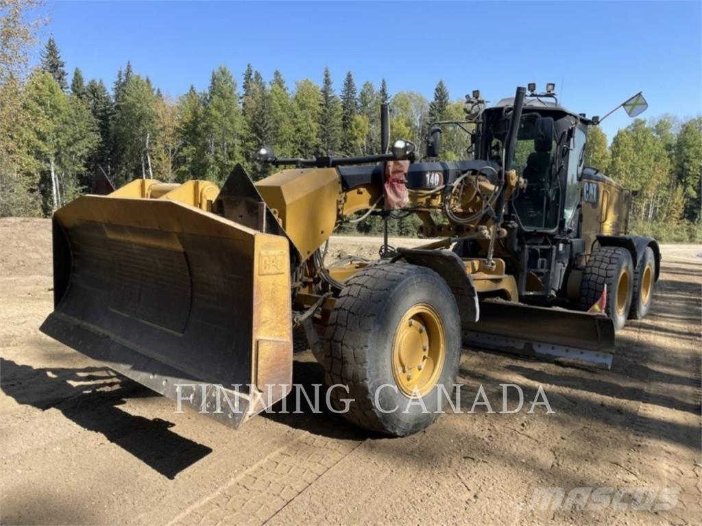 CAT 140-15 AWD Grejderi