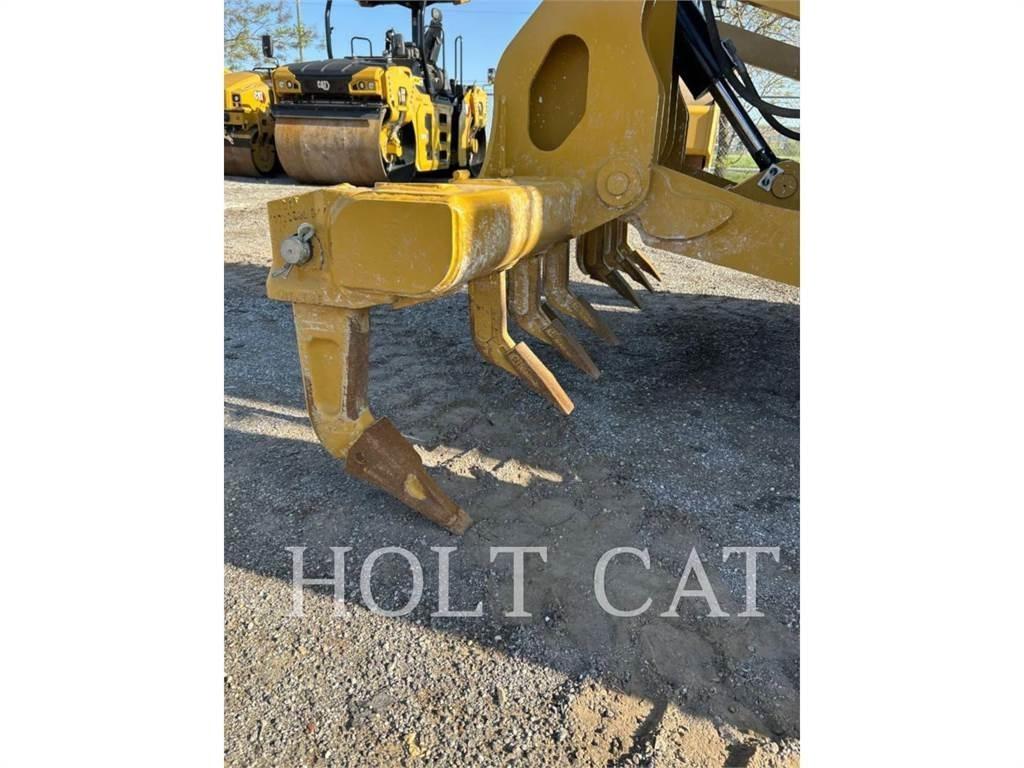 CAT 140 AWD Grejderi
